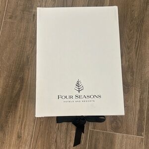 Four seasons hotels and resorts gift box